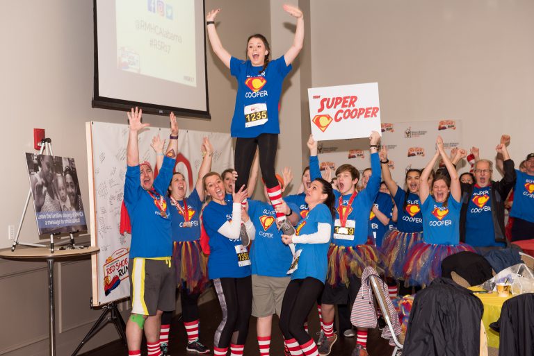 Red Shoe Run 17 Super Cooper Team